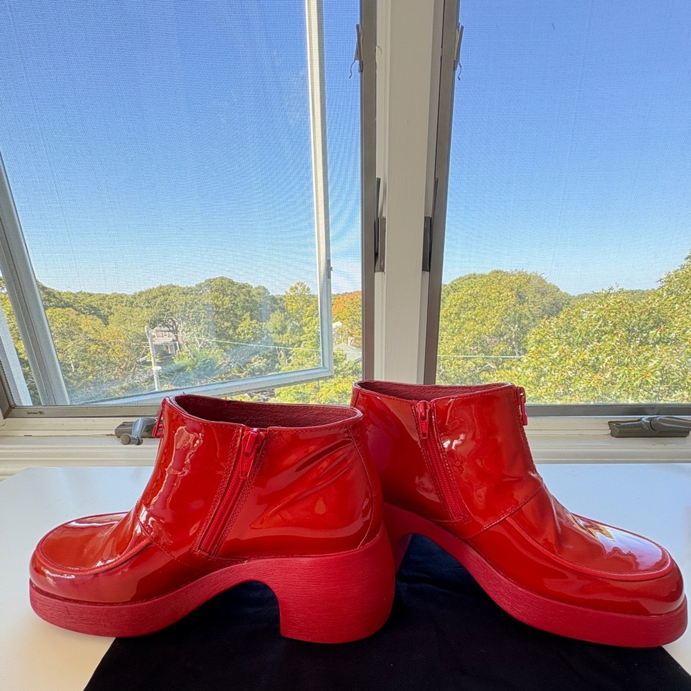 Camper Lab Thelma Red Patent Leather Zipper Ankle Boots